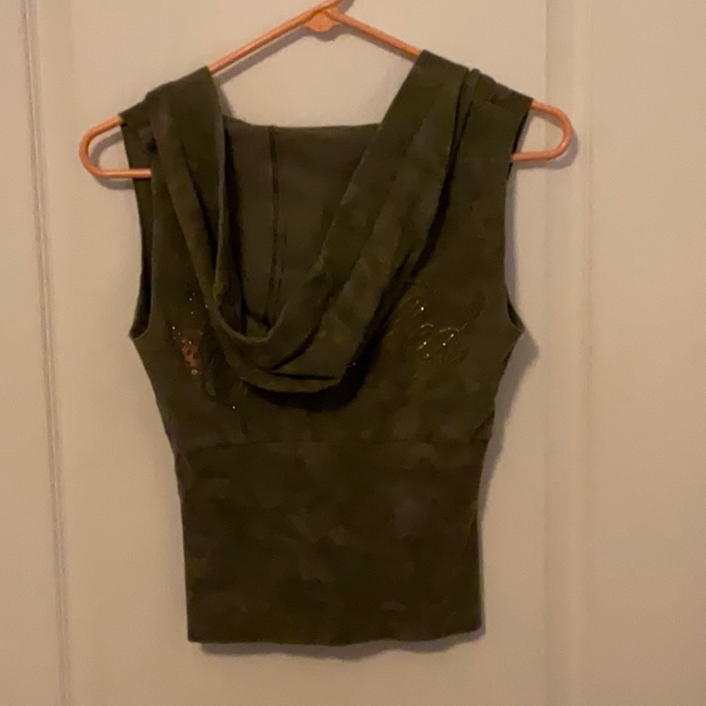 Ecko Red Cropped Sleeveless Sweatshirt Top - Picture 6 of 7